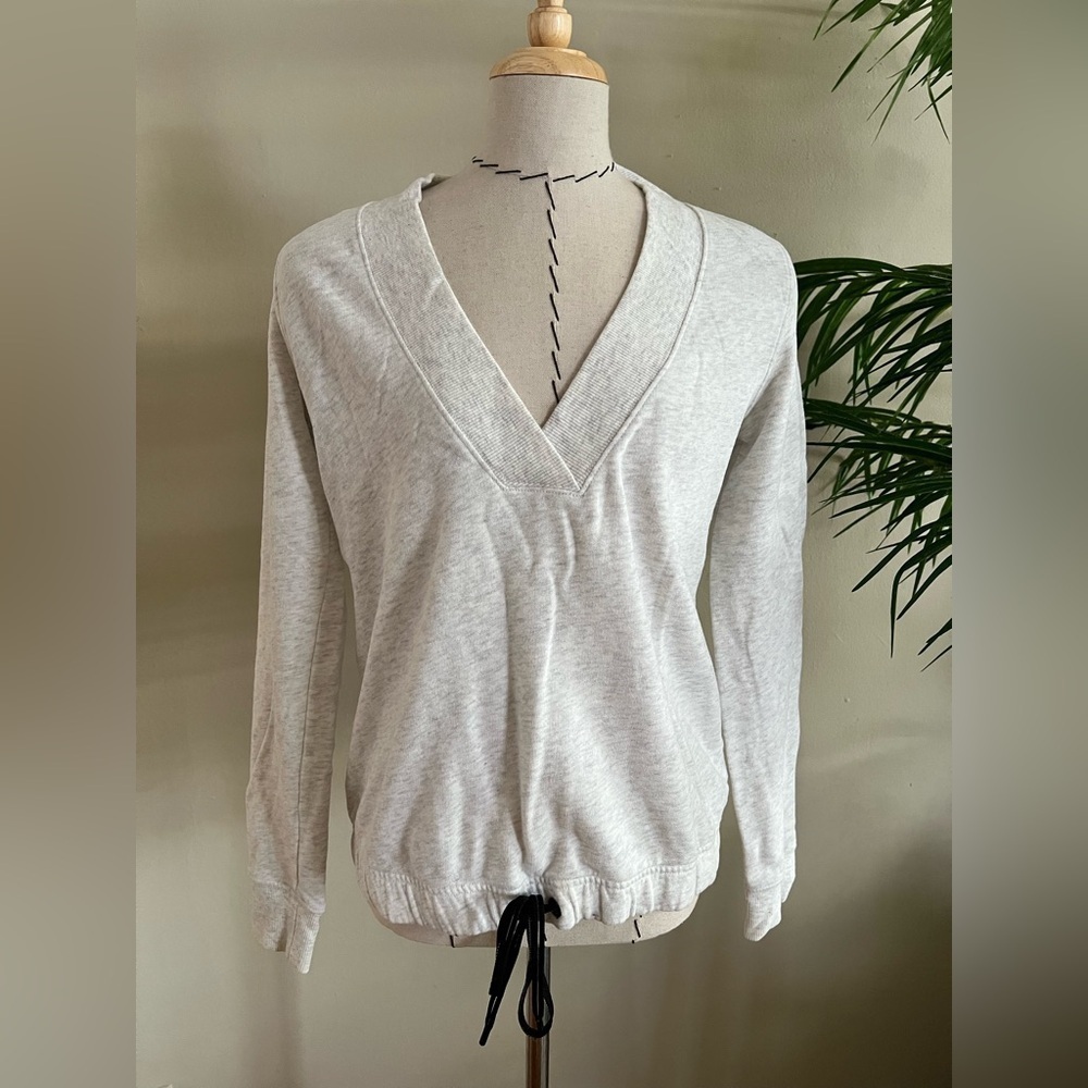 Victoria Sport V-Neck Sweatshirt Soft Sweater – Light Heather Grey – Size XS
